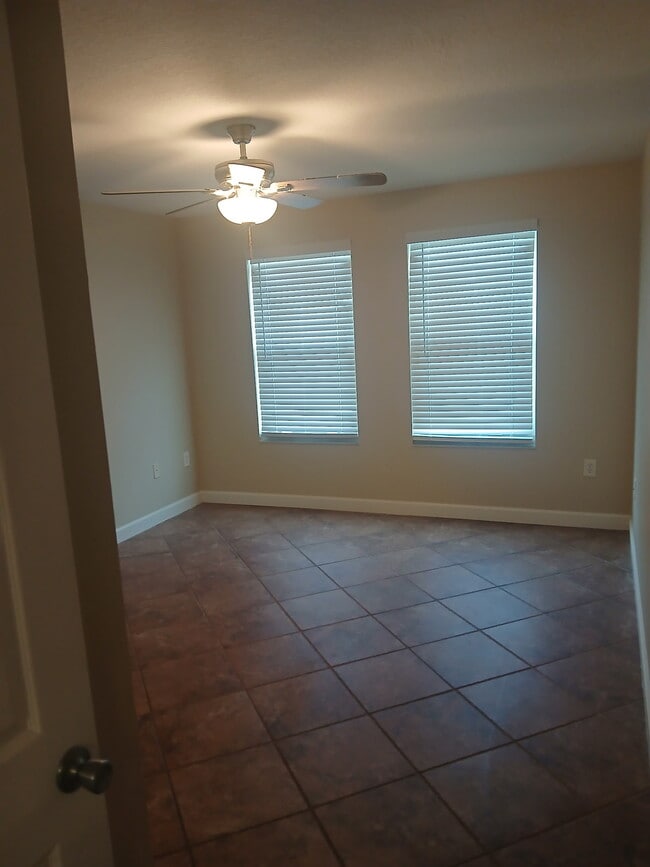 property at 1319 Villa Ln