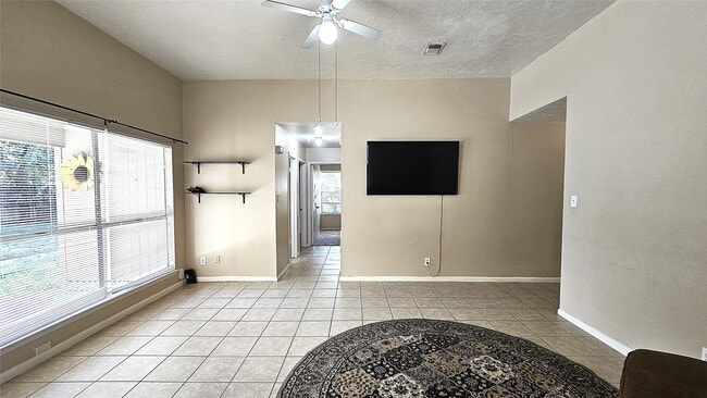 16975 Meadowlark St in Conroe, TX - Foto de edificio - Building Photo