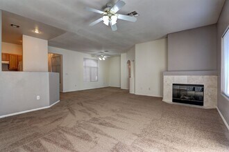 3555 Meridale Dr in Las Vegas, NV - Building Photo - Building Photo