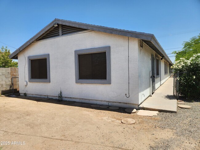 property at 1714 S 7th Ave