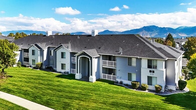 Woodgate in West Jordan, UT - Foto de edificio - Building Photo