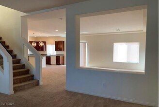 10111 Cascadia Creek St in Las Vegas, NV - Building Photo - Building Photo