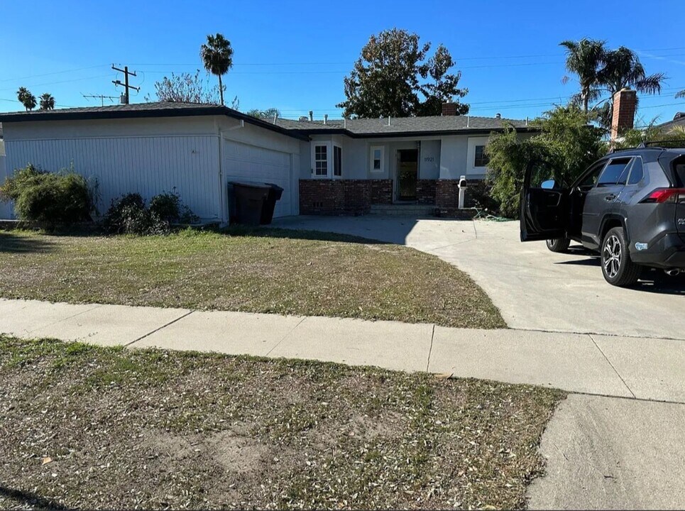 11921 Waverly Dr in Garden Grove, CA - Building Photo