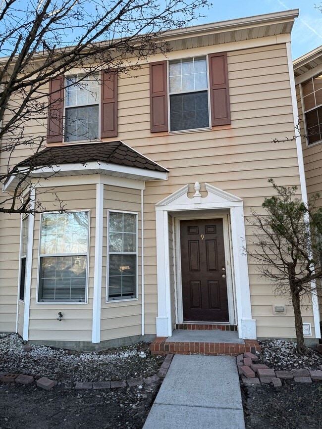 property at 9 Reef Ct