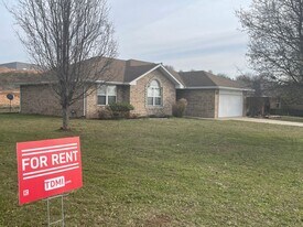 1828 N 21st St in Ozark, MO - Building Photo