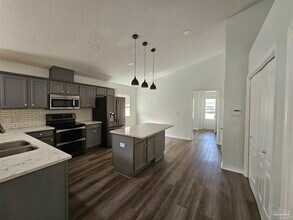 647 Mozingo Ln in Pensacola, FL - Building Photo - Building Photo