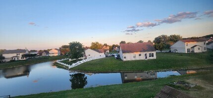 2339 Valley Creek W Ln in Indianapolis, IN - Building Photo - Building Photo
