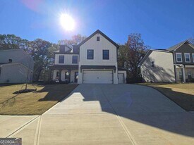 440 Winding Rose Dr in Hoschton, GA - Building Photo