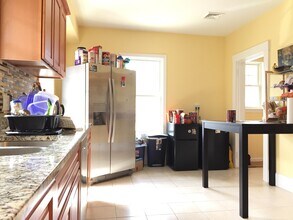 74 Moraine St, Unit 2 in Boston, MA - Building Photo - Building Photo