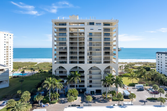 XANADU in Cocoa Beach, FL - Foto de edificio - Building Photo