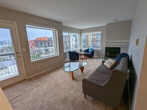 3420 Burke Ave N in Seattle, WA - Building Photo - Building Photo