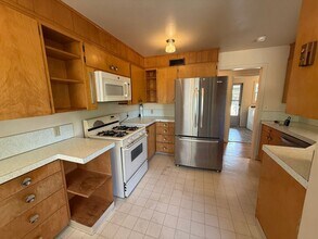 1515 Sherman Ave in Hood River, OR - Building Photo - Building Photo