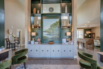 Comet Scotts Hill in Wilmington, NC - Foto de edificio - Lobby