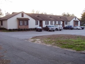 Settler's Apartments in Clinton, SC - Building Photo - Building Photo