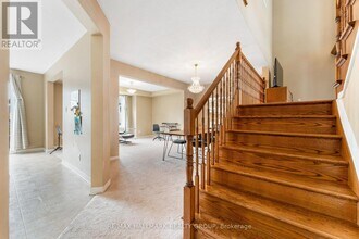 224 Tempest Dr in Ottawa, ON - Building Photo - Building Photo