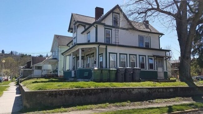 308 Green St in Morgantown, WV - Building Photo - Building Photo
