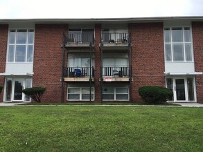 6226 Laurelton Ave in Baltimore, MD - Foto de edificio - Building Photo