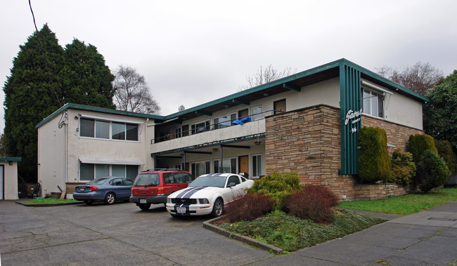 Savor Court Apartments in Seattle, WA - Building Photo - Building Photo