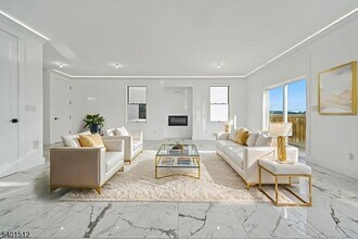 19 Mountain Ave in Mahwah, NJ - Building Photo - Building Photo