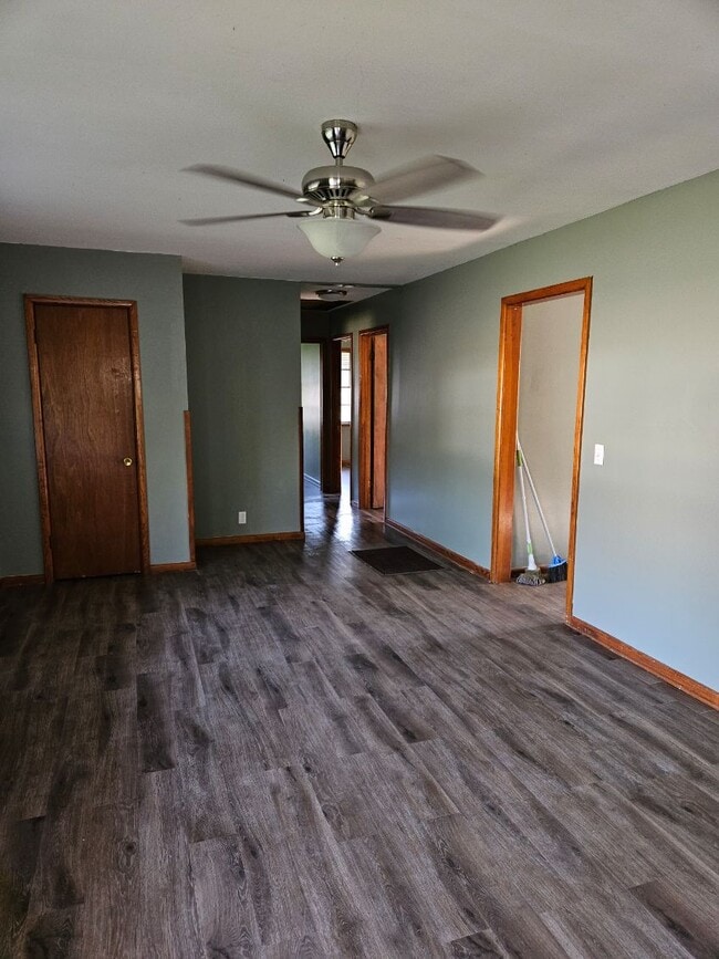 708 HILL in Clarksville, AR - Building Photo - Building Photo