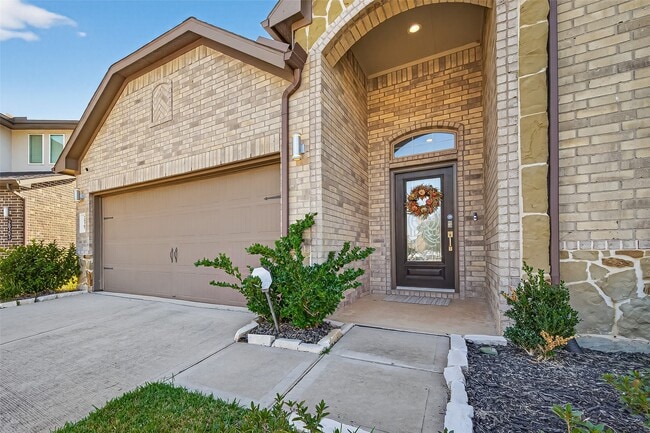 28307 Hannahs Harbor Ln