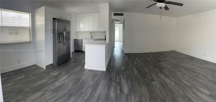 89 Brittany Ln in Delray Beach, FL - Building Photo - Building Photo