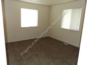 1280 S Cloverdale Rd in Boise, ID - Foto de edificio - Building Photo
