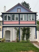 26 S Market St, Unit Carriage House in Mount Joy, PA - Building Photo