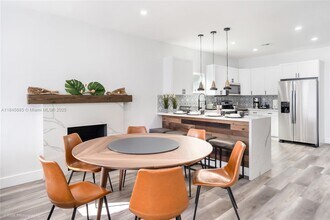 1747 NW 45th St in Miami, FL - Building Photo - Building Photo