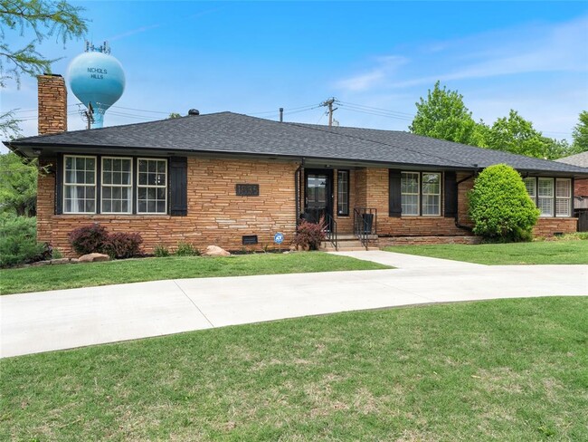 property at 1835 Drakestone Ave