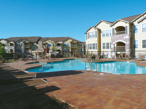 The Park at Tuscany Apartments in Oklahoma City, OK - Building Photo - Building Photo