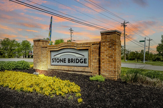 Stone Bridge Apartment Homes in Mason, OH - Building Photo - Building Photo