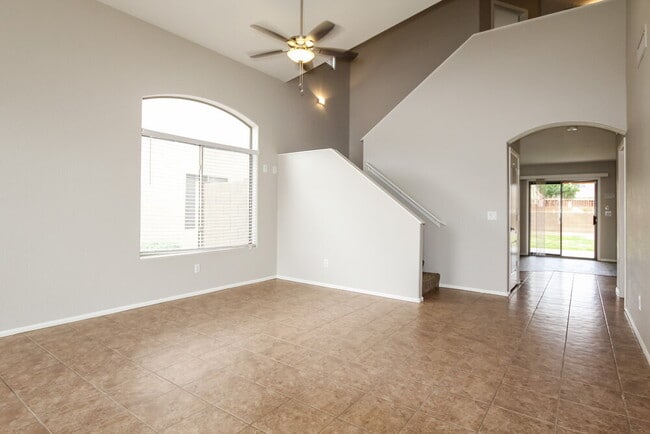 5722 N 124th Ln in Litchfield Park, AZ - Building Photo - Building Photo