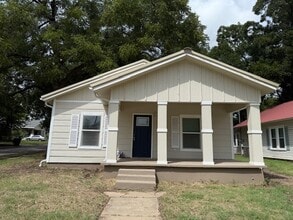 1001 A St NW in Ardmore, OK - Building Photo - Building Photo