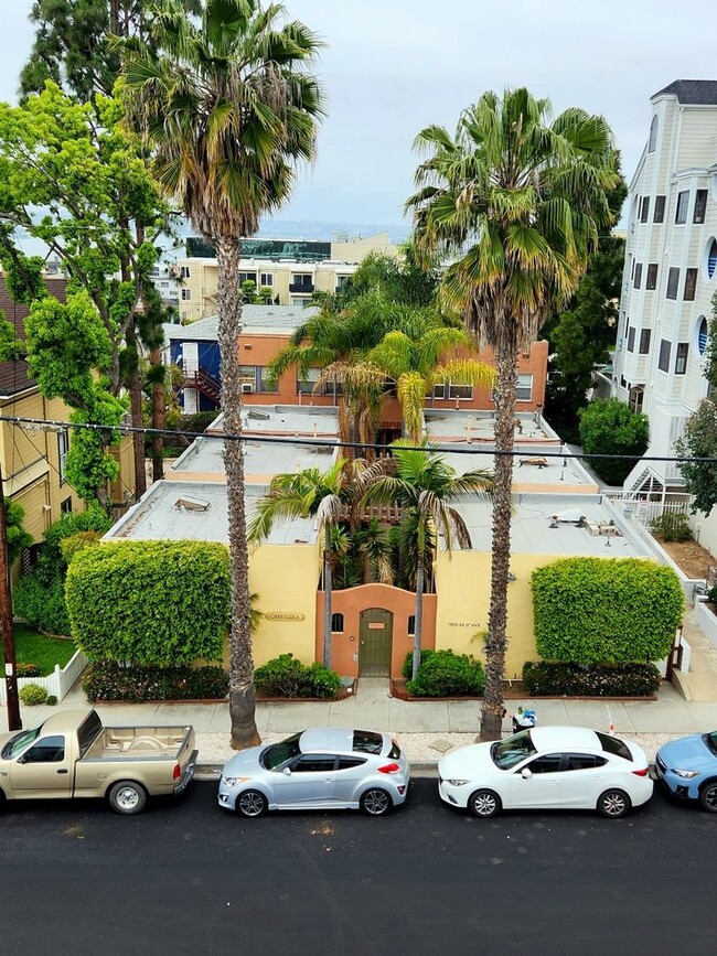 property at 1922 Third Ave