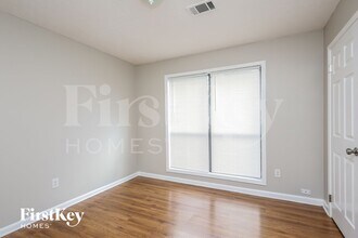 1424 Brookcrest St in Lawrenceville, GA - Foto de edificio - Building Photo