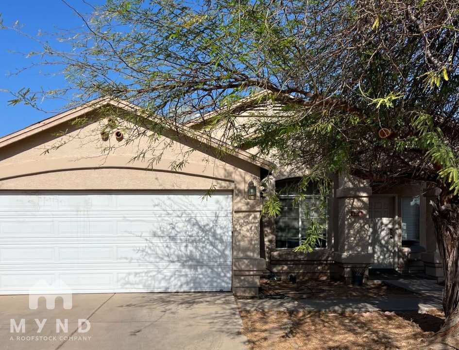 4708 N 89th Dr in Phoenix, AZ - Foto de edificio