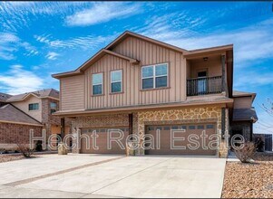 307 Creekside Curve in New Braunfels, TX - Building Photo - Building Photo