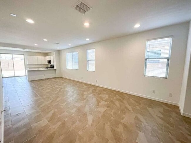 4439 N 94th Dr in Phoenix, AZ - Building Photo - Building Photo