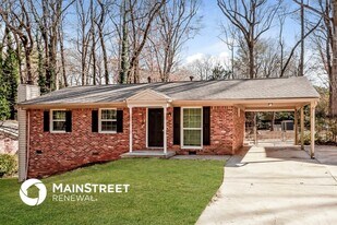 1039 Verdi Way in Clarkston, GA - Building Photo