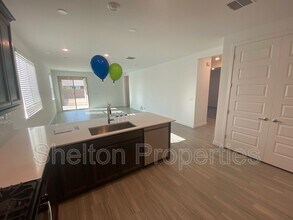 14611 W Charter Oak Rd in Surprise, AZ - Building Photo - Building Photo