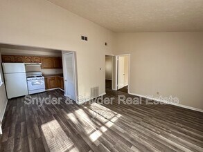 279-281 Grove St in Akron, OH - Building Photo - Building Photo