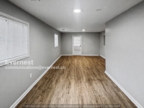 702 Winter Ln in Jonesboro, GA - Foto de edificio - Building Photo