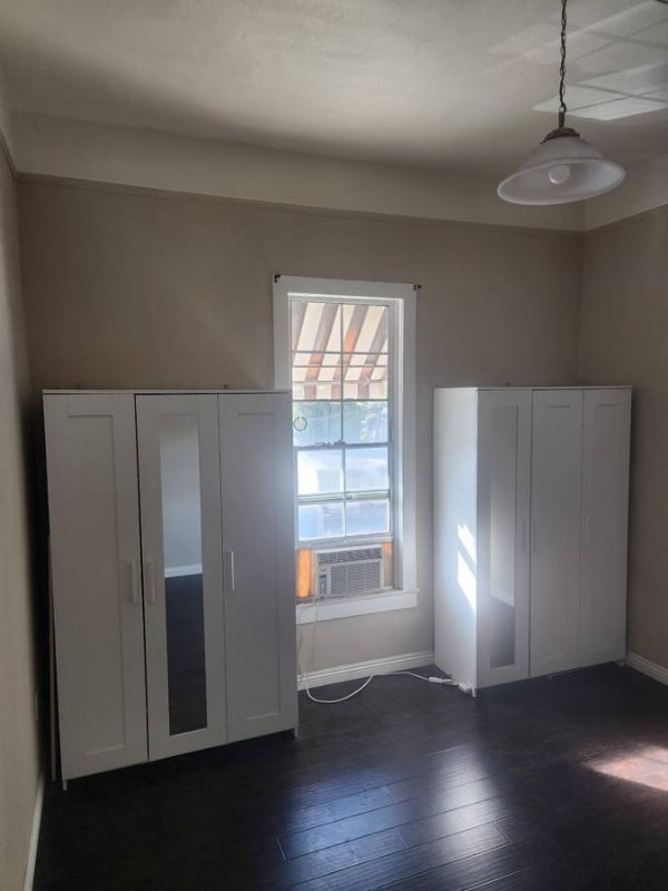 1302 Helen Dr, Unit 1308 in Los Angeles, CA - Foto de edificio - Building Photo