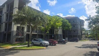 2801 Riverside Dr in Coral Springs, FL - Building Photo