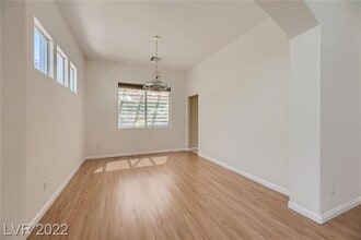 10677 Sapphire Vista Ave in Las Vegas, NV - Building Photo - Building Photo