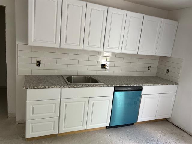 property at 318 E Shepherd St
