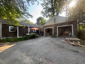 1112 5th Ave W in Hendersonville, NC - Building Photo - Building Photo