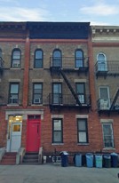 224 53rd St Apartments