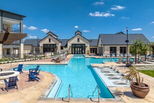 Caroline Longhorn Quarry in San Antonio, TX - Building Photo